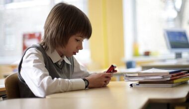 UAE Schools Enforce Strict Mobile Phone Ban with Month-Long Confiscation