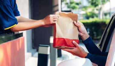 9 Healthiest Fast Food Lunch Orders, According To A Dietitian