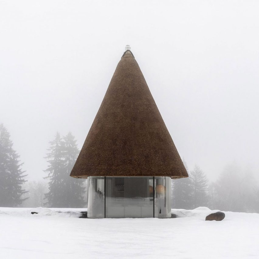 Ukrainian guesthouse with thatched roof