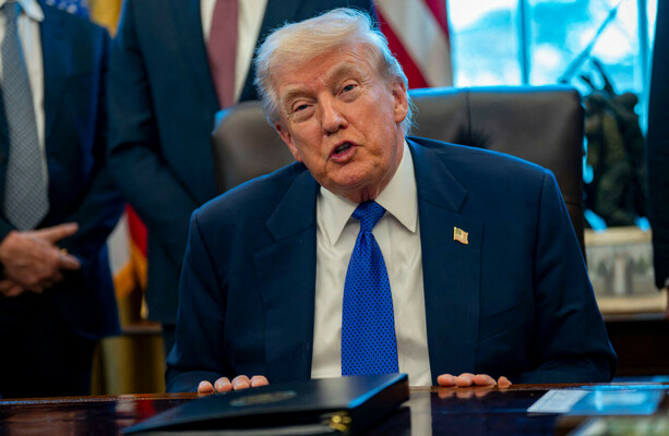 White House deletes Trump post depicting Obamas as apes after initial defence - The Journal