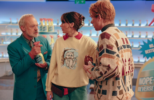 How a throwaway joke landed three Irish stars in Taylor Swift’s new music video - The Journal