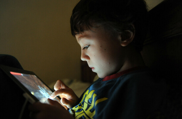Warning issued on children's safety as half allowed use internet without parental controls - The Journal