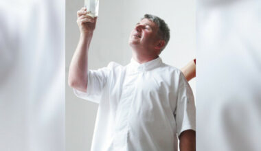 Woman who stole €303,000 from TV chef Martin Shanahan's restaurant to sell home to repay funds