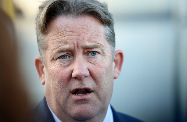 Transport Minister says talks underway on air traffic controllers staffing to avoid more closures - The Journal