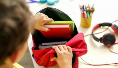 Hundreds of SNA posts at risk as schools told of cuts from September