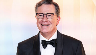 Stephen Colbert calls on CBS to 'stand up to bullies' after it scrapped interview with Democrat - The Journal
