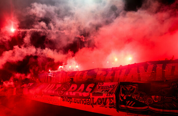 Flares rain down on new Oriel Park pitch as Drogheda secure late draw with Dundalk
