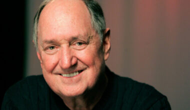 Singer Neil Sedaka, known for Laughter in the Rain, dies aged 86 - The Journal