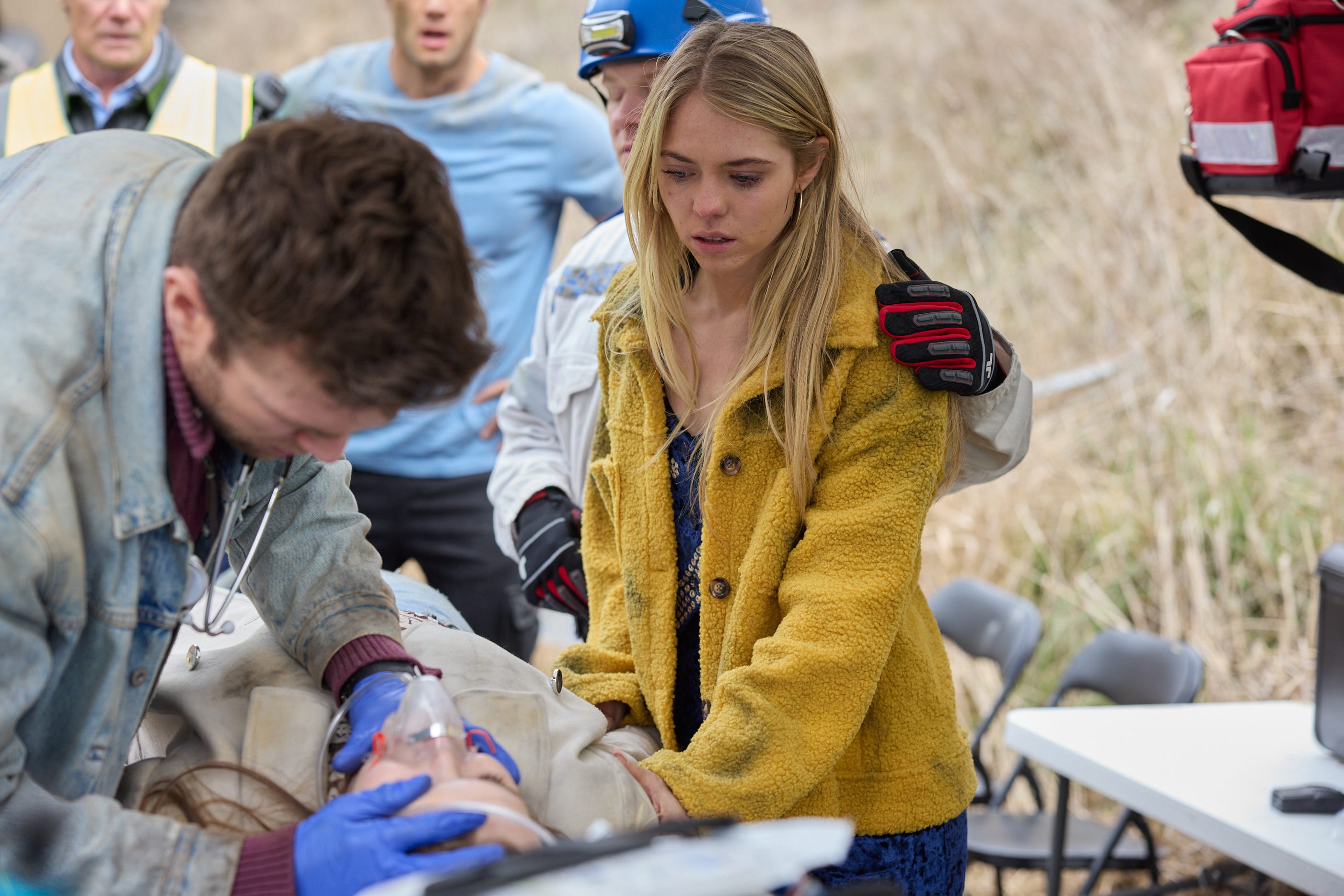 levi fowler and lacey miller in home and away