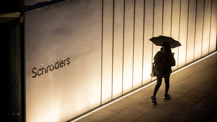 The Schroders dynasty is swallowed by US retirees