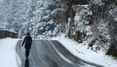 Ice warning issued for entire country on Friday