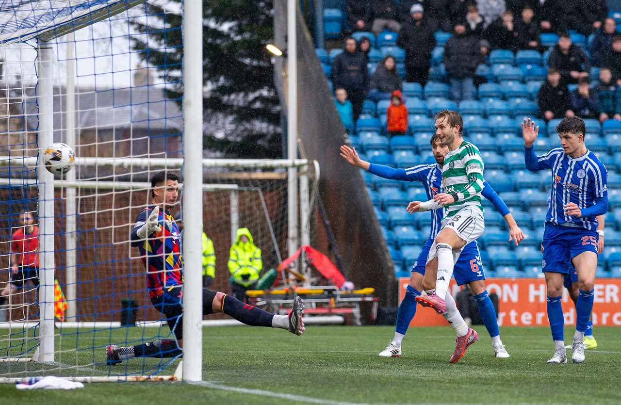 Benjamin Nygren scores Celtic's second goal 