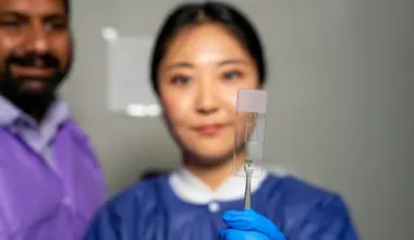 Scientists just made living blood vessels on a chip that act like real ones