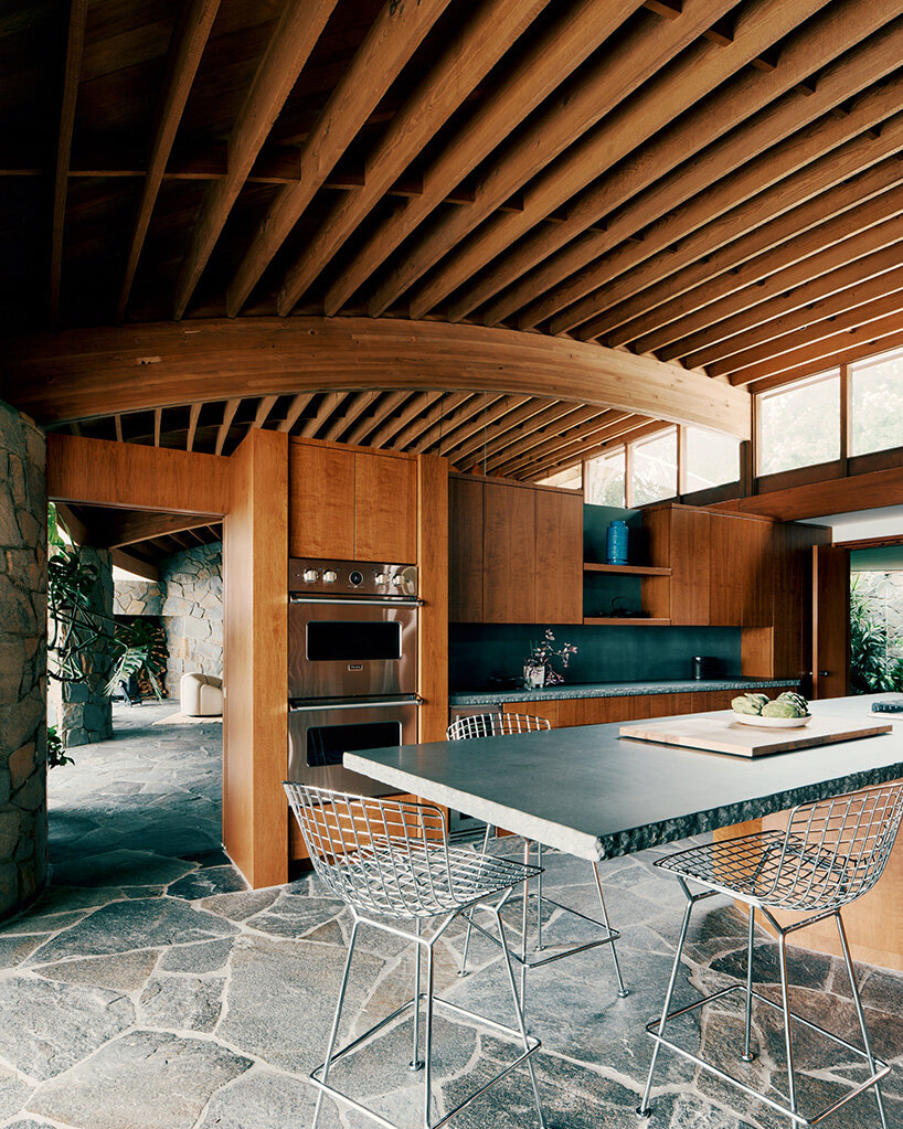 lautner's castle conner perry