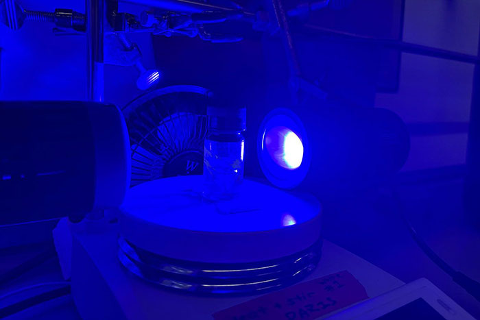 UCLA researchers uncover new “metal-like” reactivity with phosphines under light to forge useful carbon-nitrogen bonds – UCLA