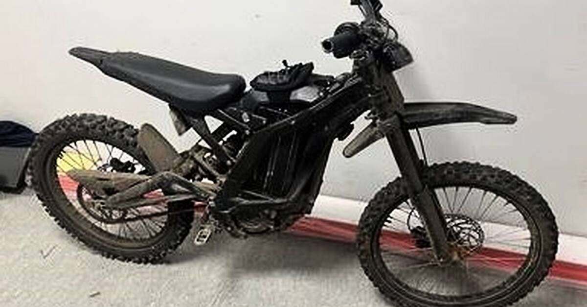 Man arrested, garda hospitalised after being struck by motorbike in Dublin