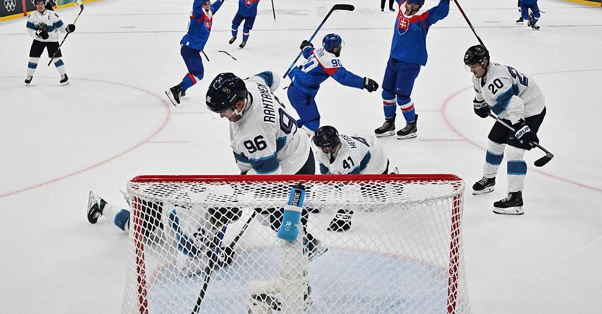 Man on run for 16 years arrested after turning up for Olympics ice hockey match