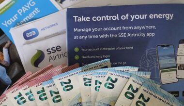 Nearly 320,000 homes in arrears on their electricity bill at the end of 2025