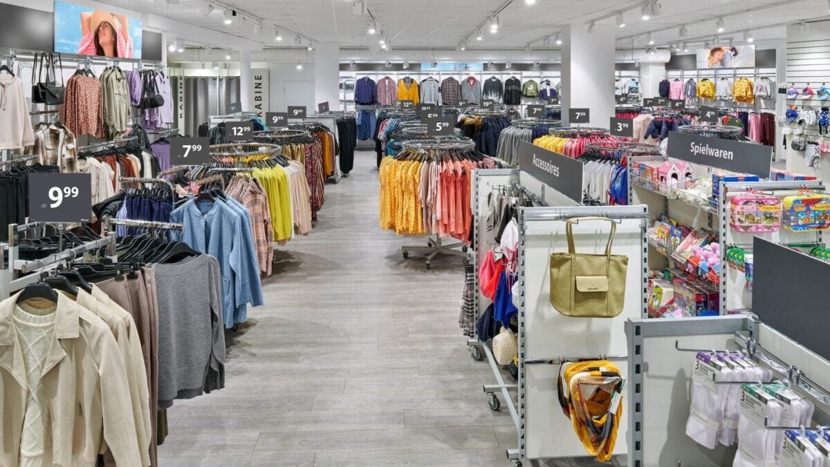 Mr Price moving ahead with controversial deal to buy European retailer for R9.6 billion – BusinessTech