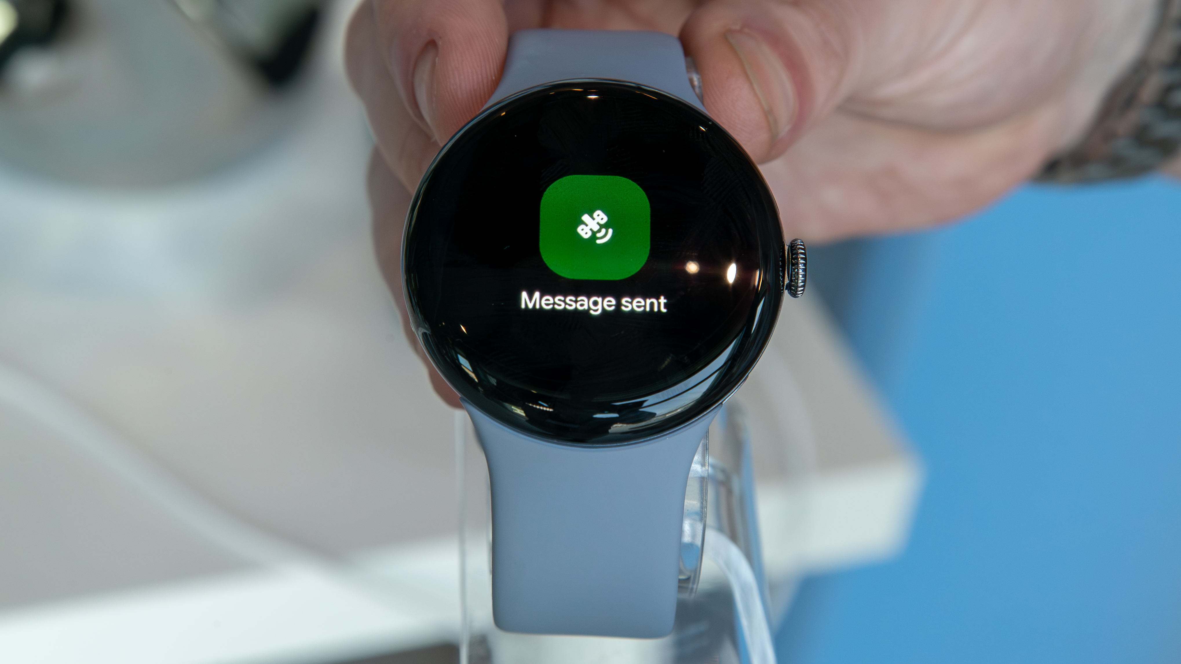 Pixel Watch 4 sending a satellite message