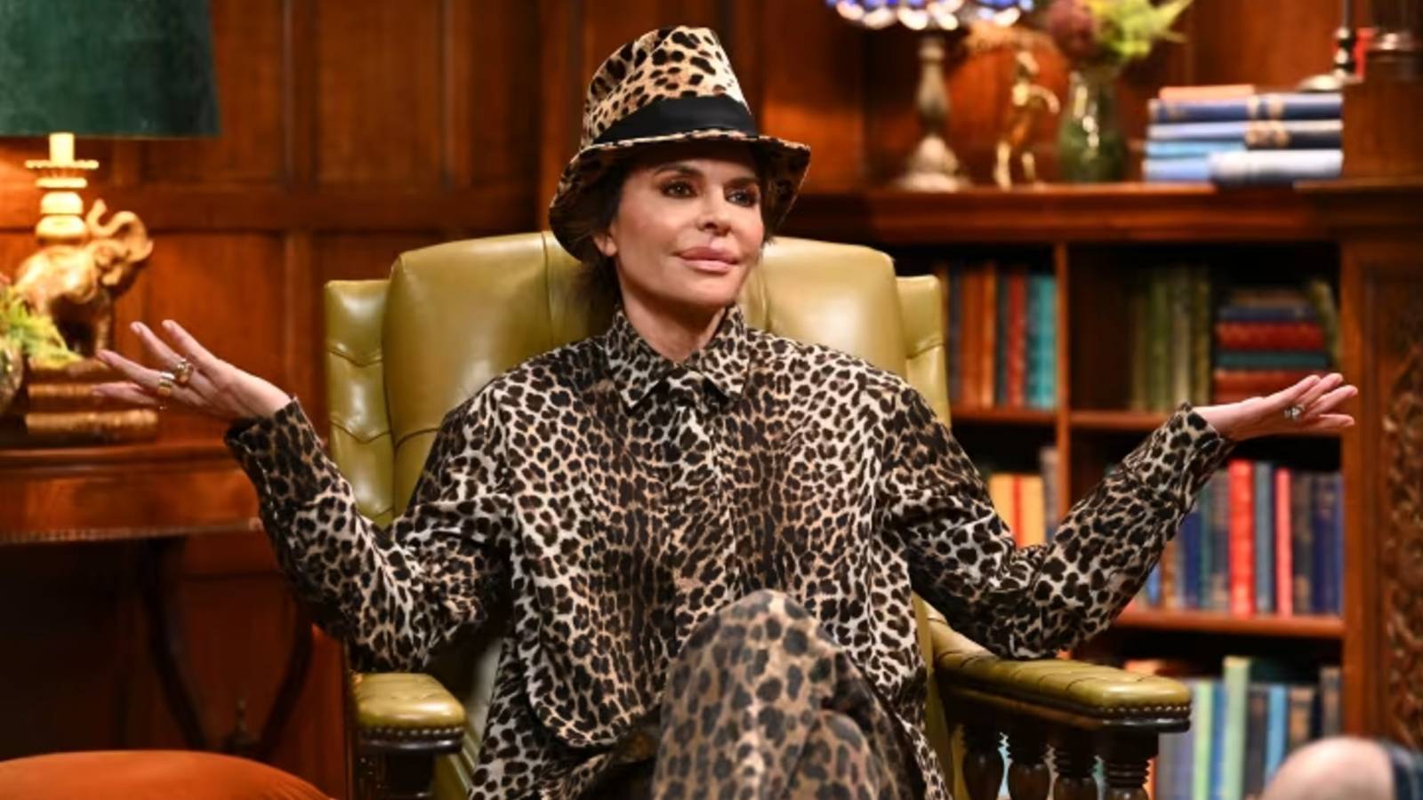 The Traitors Season 4's Lisa Rinna Explains Why She Didn't Fight Harder At The Roundtable Before Her Banishment