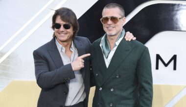 A Startlingly Realistic Tom Cruise & Brad Pitt AI Fight Video Has Deadpool Writer Rhett Reese Sounding The Alarm