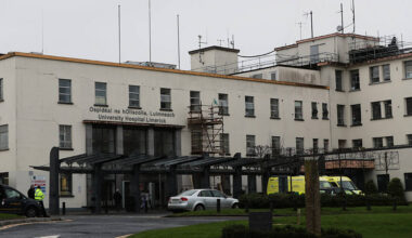Nearly 500 patients waiting for beds across Irish hospitals