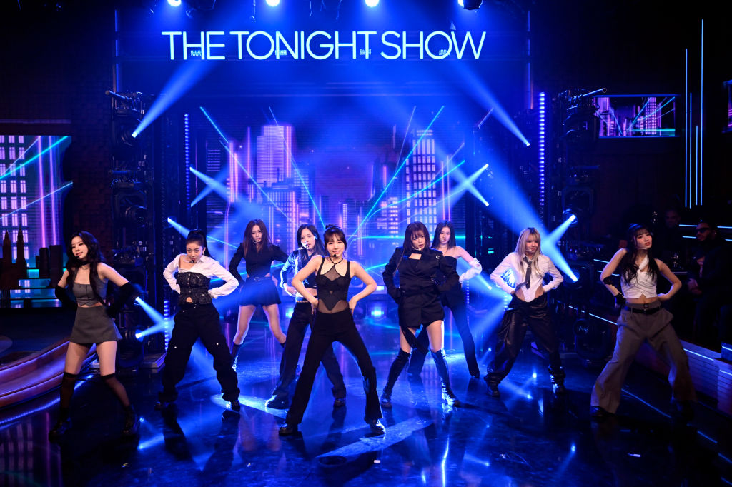 Watch TWICE Perform on 'Tonight Show With Jimmy Fallon' Online Free