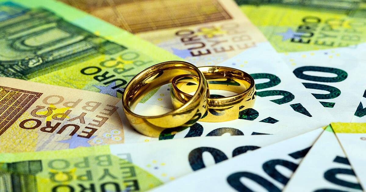 WEDDINGS WEST CORK: How to cut the cost of your big day in Ireland