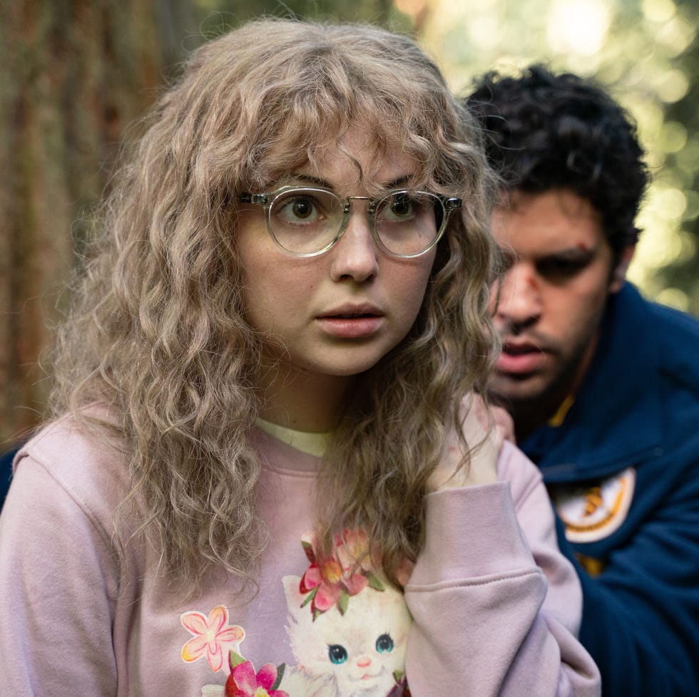 104 - Bear Down (l r): samantha hanratty as teen misty and steven krueger as ben scott in yellowjackets, “bear “down. photo credit: colin bentley/showtime.