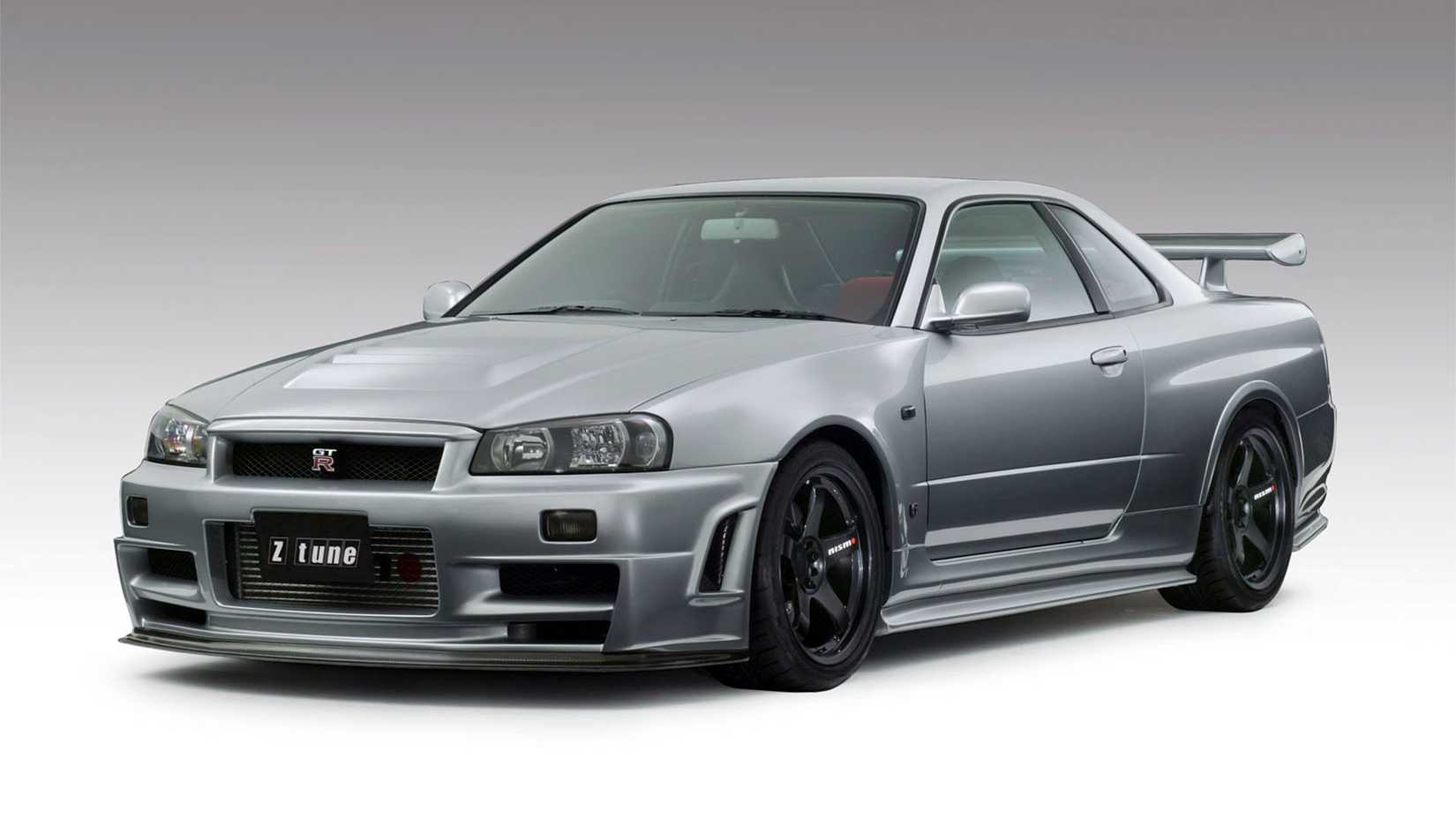 Nissan GT-R z-tune exterior 