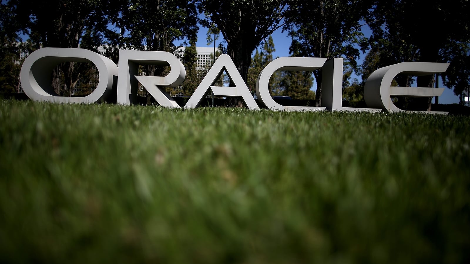 Oracle plans job cuts as data centre costs rise