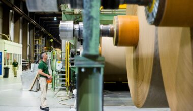 Manufacturing sees strongest growth in seven months