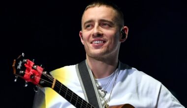 Dermot Kennedy says Ireland keeps him grounded