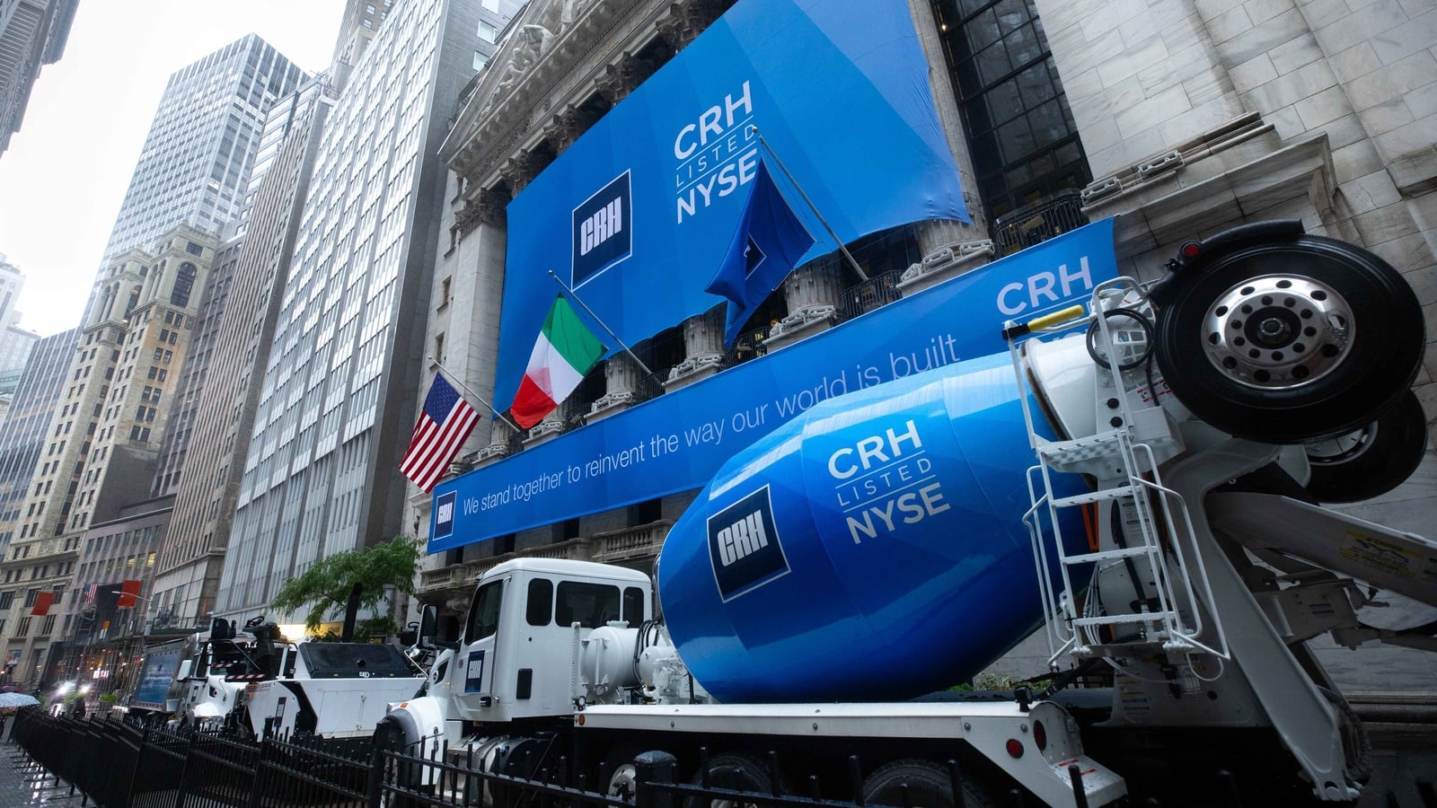CRH to fully delist from London Stock Exchange next month