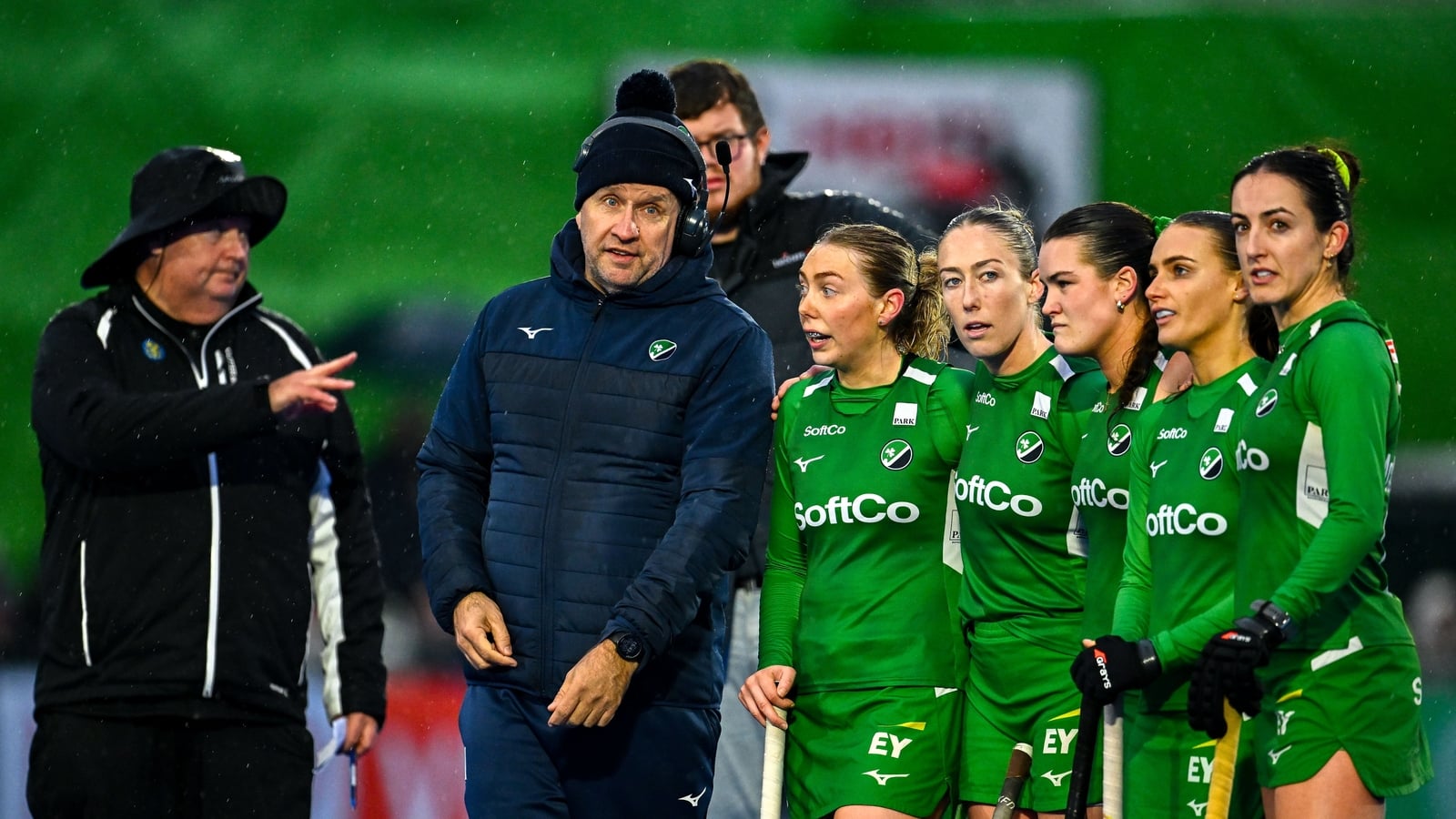 Ireland women prevail after shootout to reach World Cup