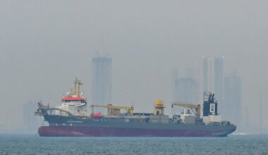 Oil jumps 3% as Iran crisis disrupts Middle East supply