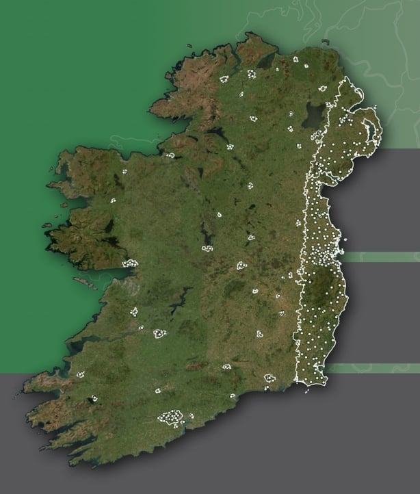 Map showing that almost 63% of the entire population of Ireland is concentrated along the eastern seaboard, the cities and towns with a population of over 10,000 population.