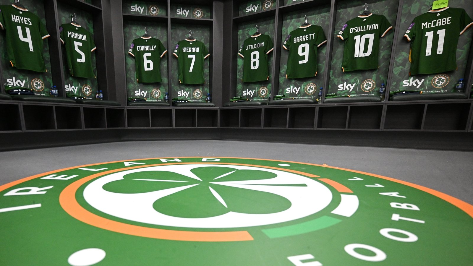 Brosnan and Connolly back in to face France