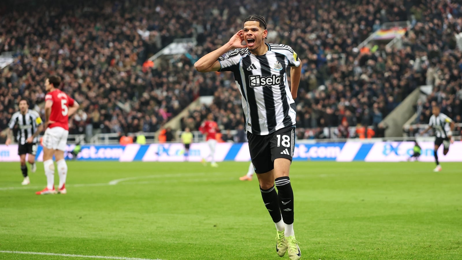 Osula stunner hands Carrick first loss as United boss