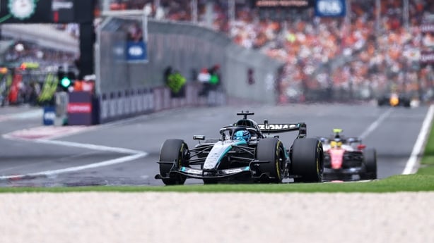 MELBOURNE, AUSTRALIA - MARCH 08: George Russell of Great Britain driving the (63) Mercedes AMG Petronas F1 Team W17 on track during the F1 Grand Prix of Australia at Albert Park Grand Prix Circuit on March 08, 2026 in Melbourne, Australia. (Photo by Lars Baron/Getty Images)