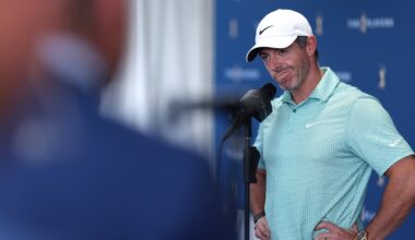 McIlroy taking it 'hour by hour' amid back complaint