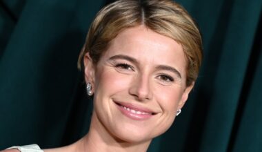 Jessie Buckley dazzles in Chanel at 2026 pre-Oscar dinner