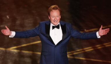 Ceremony gets under way in Hollywood