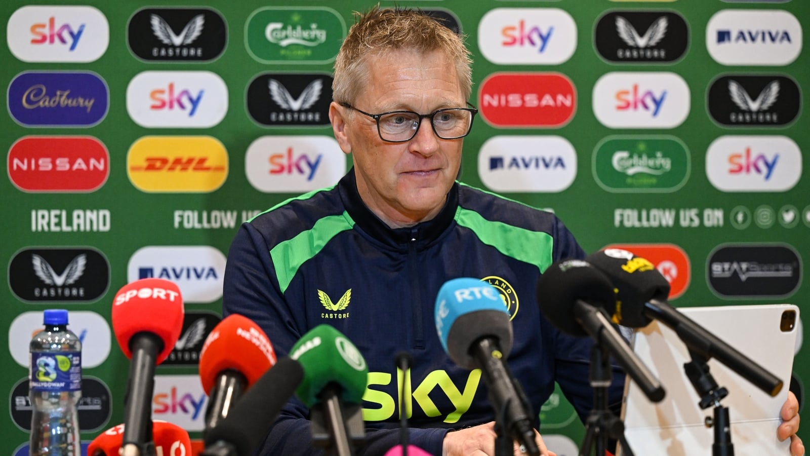 Hallgrimsson names Ireland squad for Prague