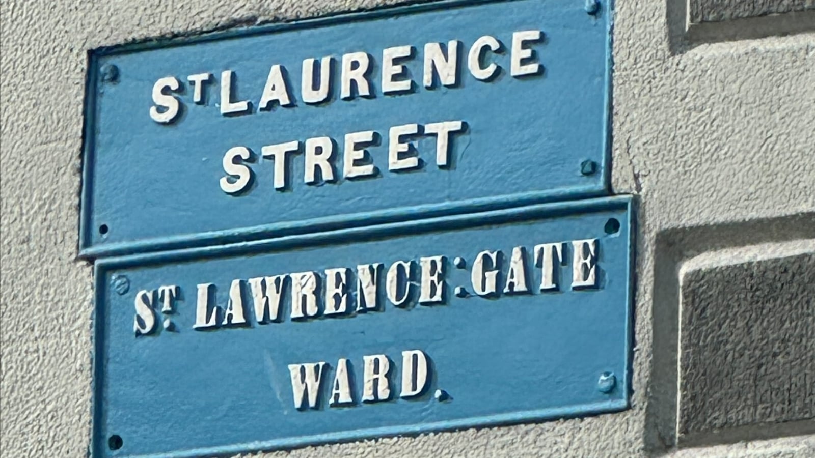 Man, 20s, in critical condition after Drogheda assault