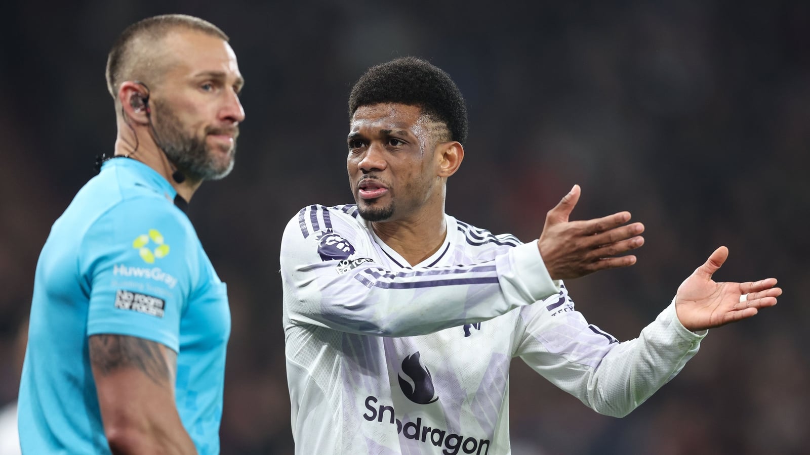 Manchester United to file complaint over penalty decision