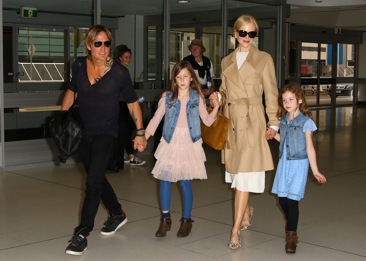 Nicole Kidman and Keith Urban arrive at Sydney airport with their daughters Faith Margaret and Sunday Rose on March 28, 2017 in Sydney, Australia.  (Photo by Matrix/GC Images)