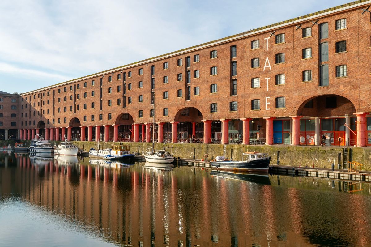 Tate Liverpool art gallery, Royal Albert Dock, Pier Head.