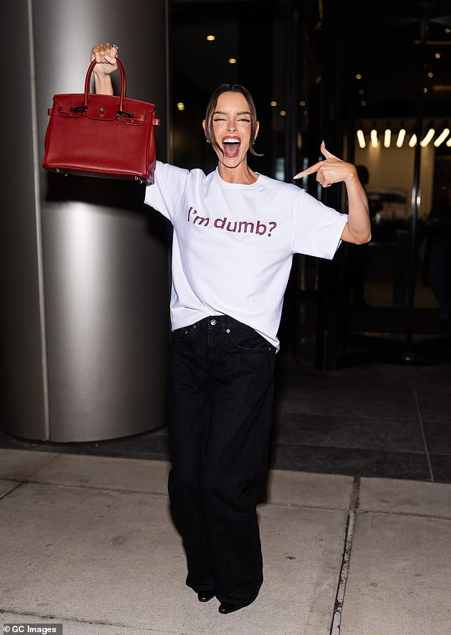 During the talk-show appearance, Maura added to her designer handbag collection with a box fresh £17,000 Hermès Birkin gifted from Traitors co-star Rob Rausch